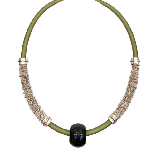 Kautschukkette mit Plexiglaskugel, olive-khaki