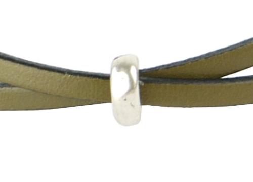 Lederarmband mit Element und Magnetverschluss, khaki