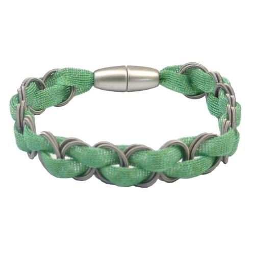 Perlonarmband mit Edelstahlringchen, jade