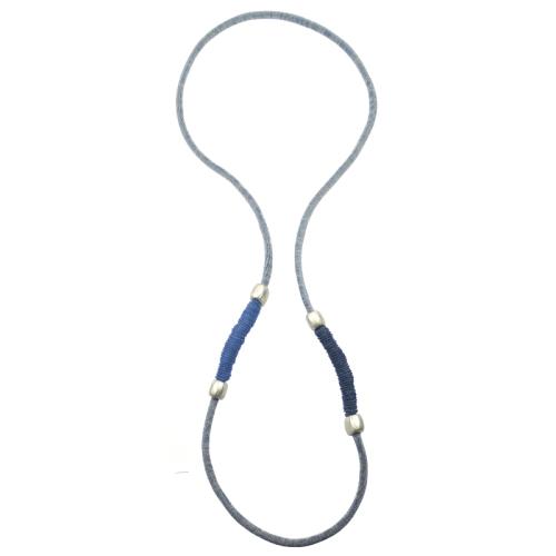 lange Viskose-Perlon-Armband mit Elementen aus Kunstharz, hellblau/mittelblau/dunkelblau