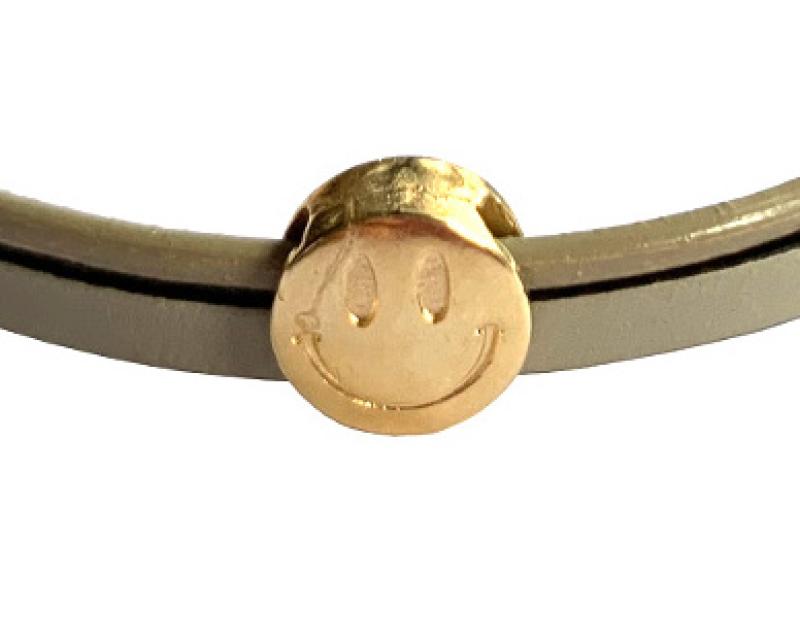 Lederarmband mit vergoldetem Smiley, mint