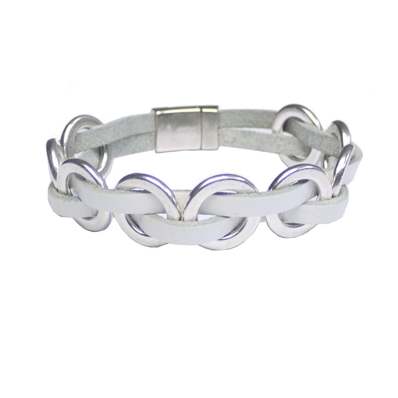 Lederarmband mit Ringen, weiß