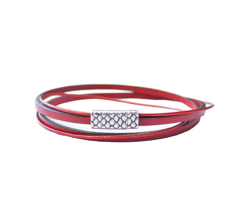 Lederarmband mit gemusterten Verschluss, rot