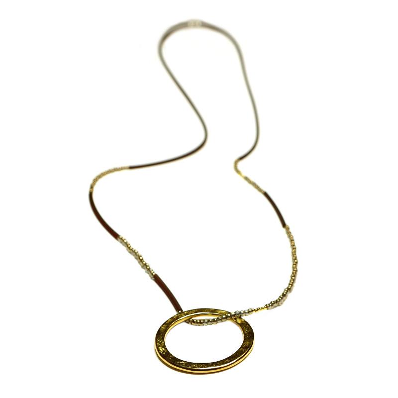 Kautschukperlenkette mit vergoldetem Ring, beige-braun